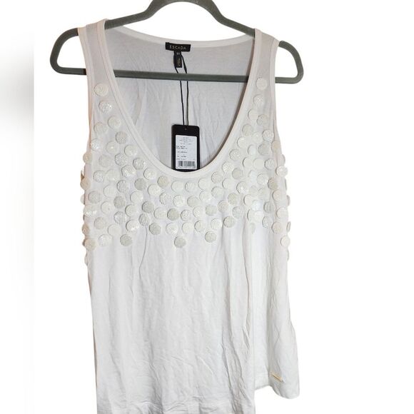 Escada  - Picture 5 of 8